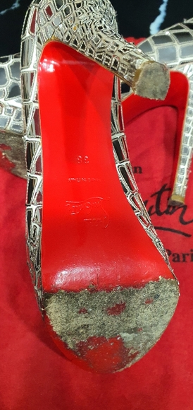 Christian Louboutin rose gold heels size 38 - Picture 2 of 3